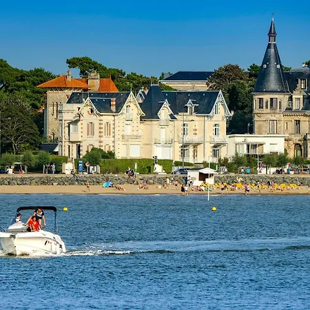 T1 Bis Cosy Avec Terrasse, Parking Et Calme Absolu アパート